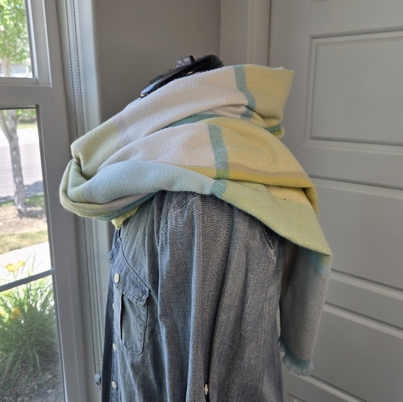 NWT BANANA REPUBLIC OVERSIZE BLANKET SCARF SHAWL WRAP CITRON BLUE PLAID WOMEN OS - Picture 3 of 15